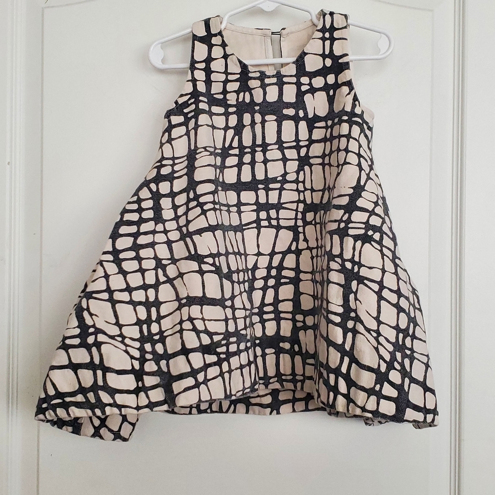 Little Creative Factory black & white jumper sz 2-3